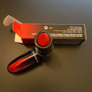 MAC Cosmetics Love Me Lipstick
